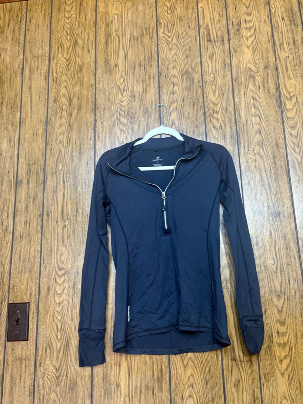 Women's Black Long-Sleeve Quarter-Zip Performance Tee
